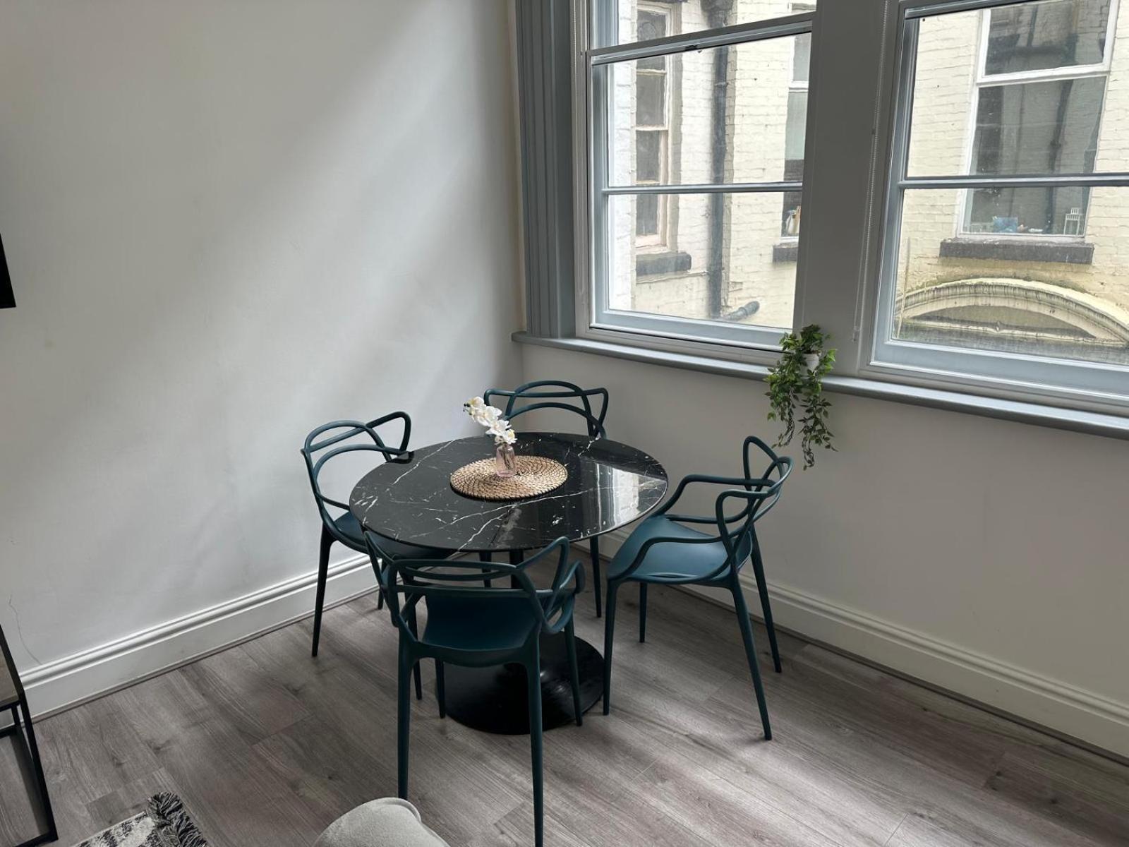 Harrington Street By Beehosting *