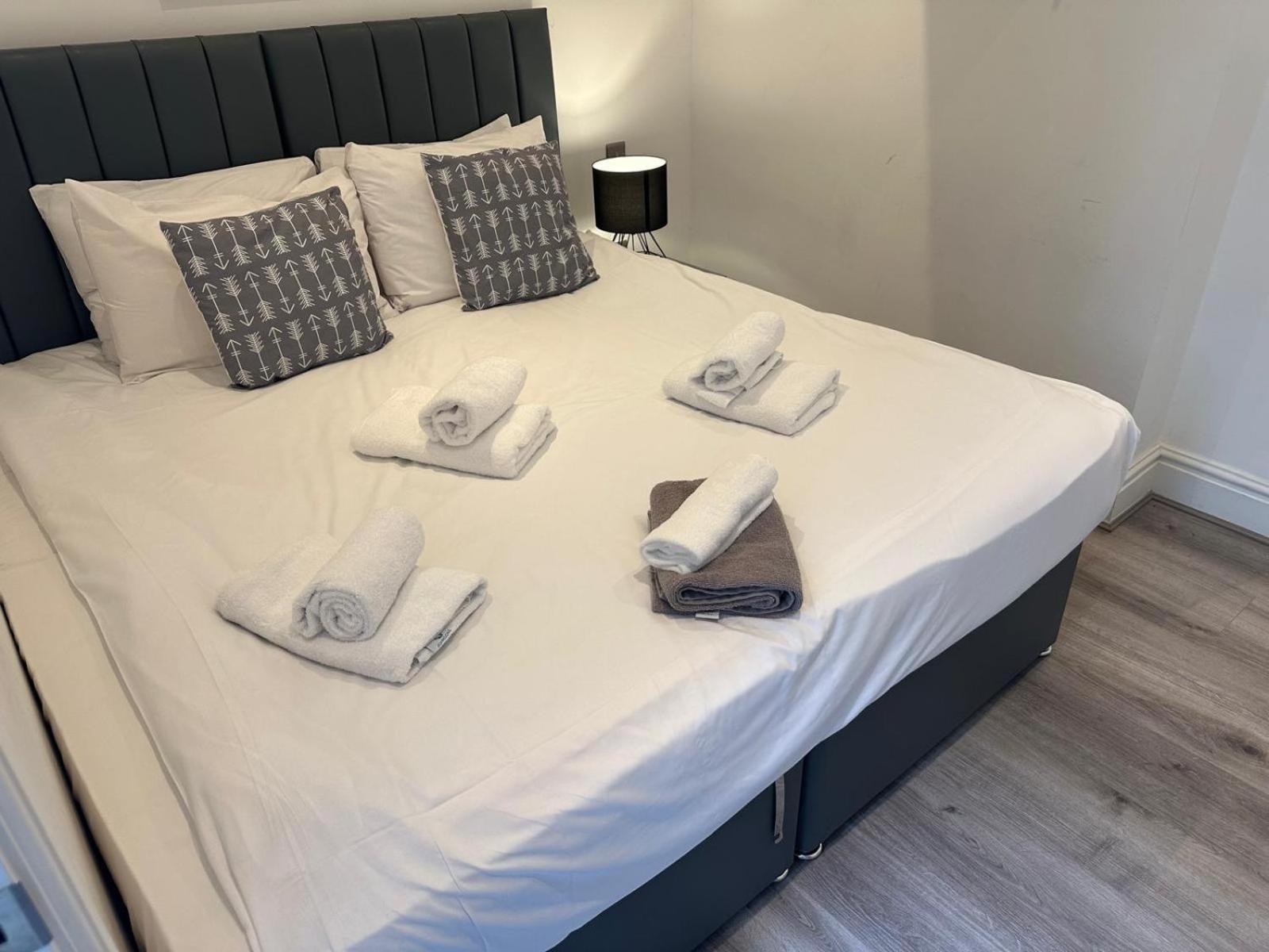 Apartment Harrington Street By Beehosting *